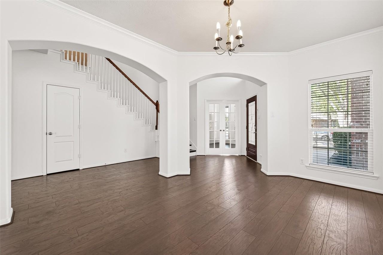 6206 Hidden Alley Dr - Photo 7 of 47