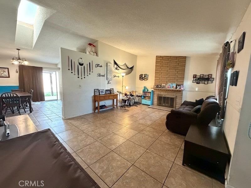 14445 Susana Ct - Photo 4 of 17