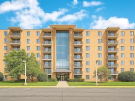 1727 W Crystal Ln ##707b - Photo 1 of 1