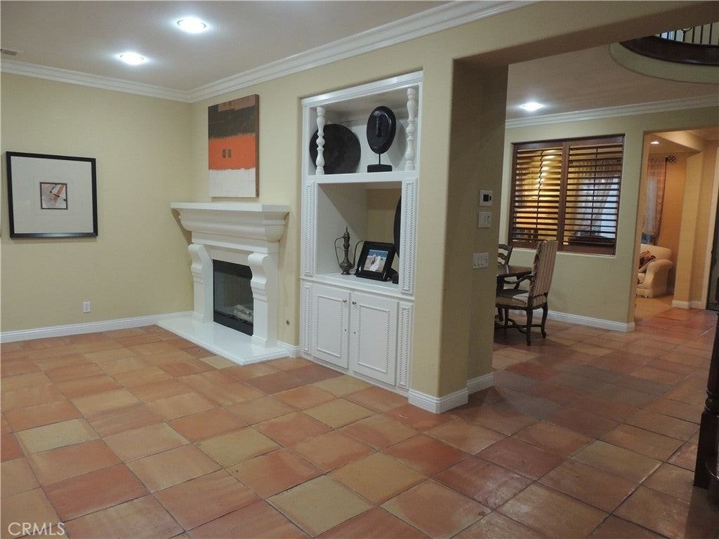 7621 Stonegate Dr - Photo 6 of 30