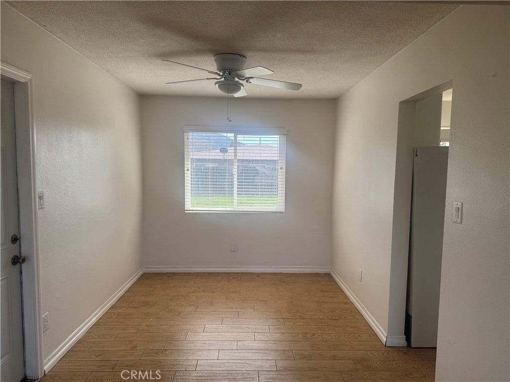 2062 W Lincoln St - Photo 3 of 15