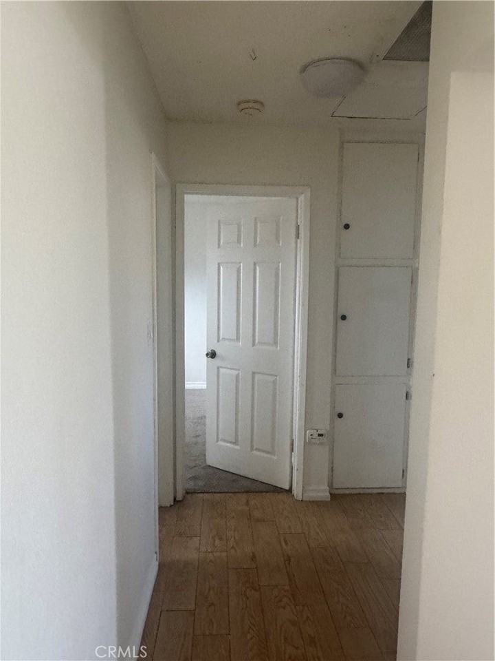 2062 W Lincoln St - Photo 7 of 15