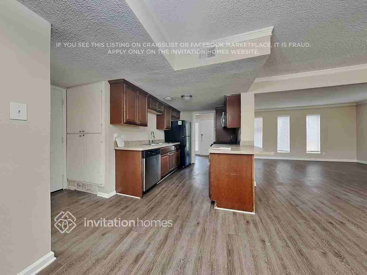 1108 Mildred Ln - Photo 7 of 24