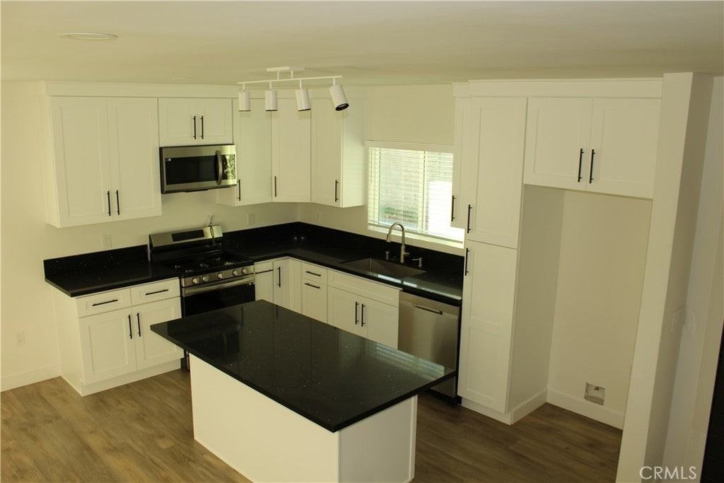 14665 Brand Blvd - Photo 4 of 10