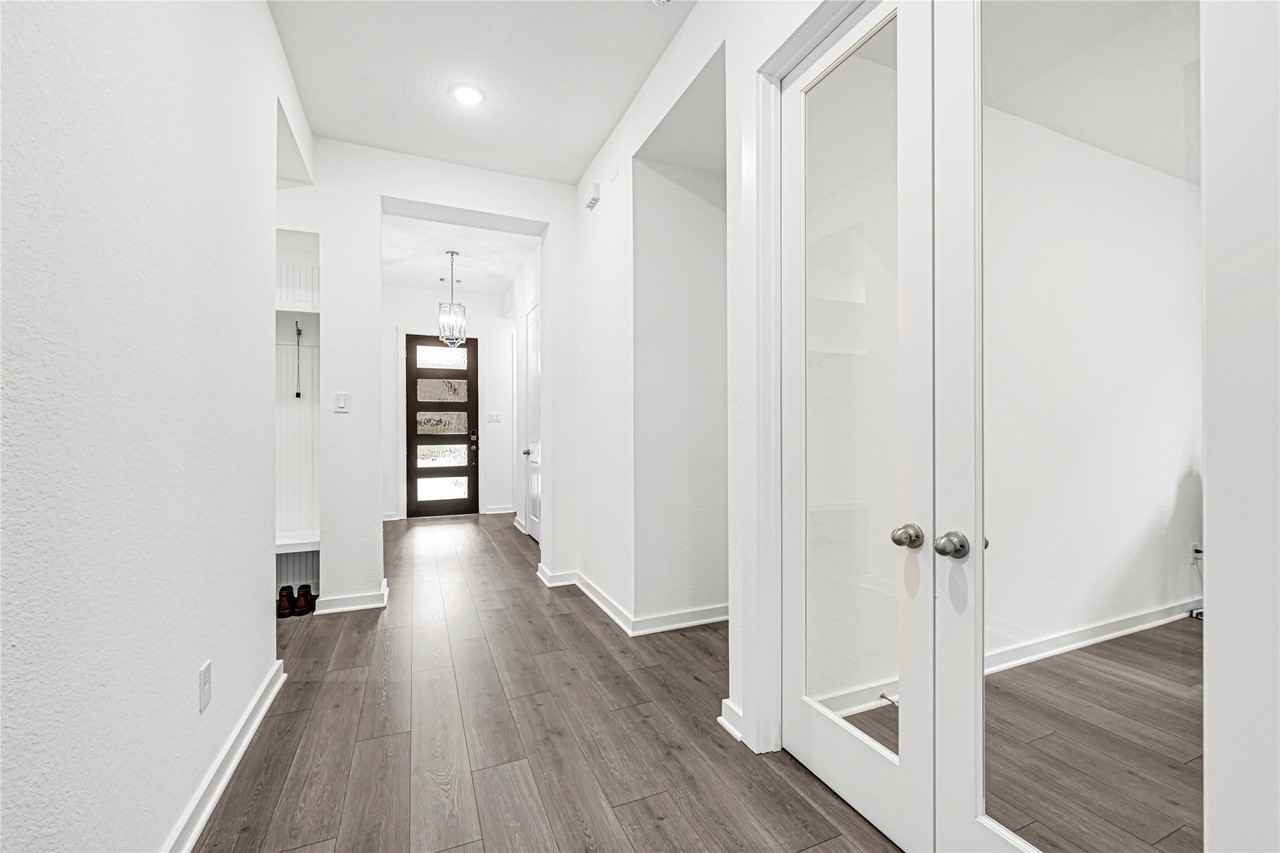 12331 Palmetto Dr - Photo 6 of 19