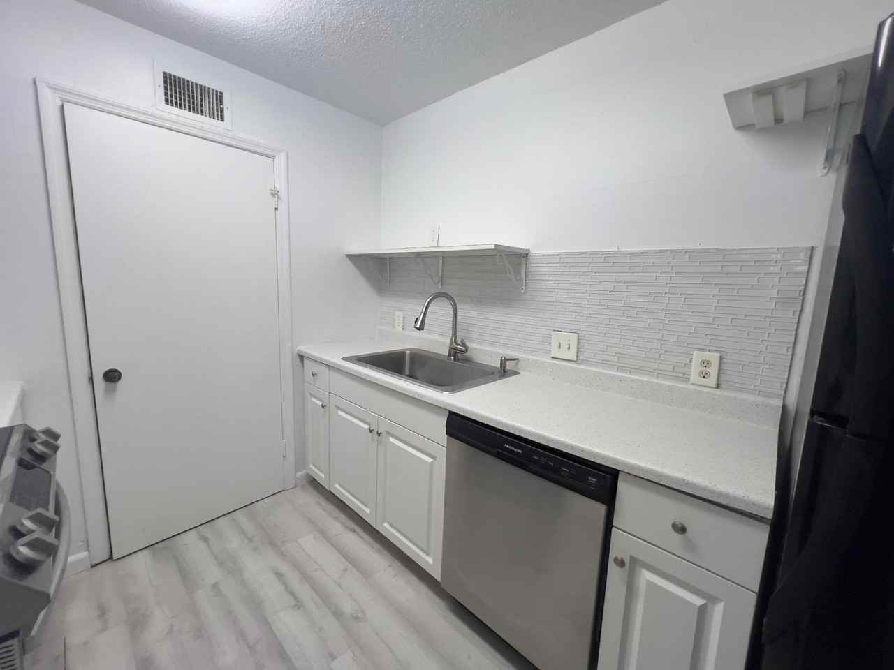 2319 N Congress Ave - Photo 7 of 17