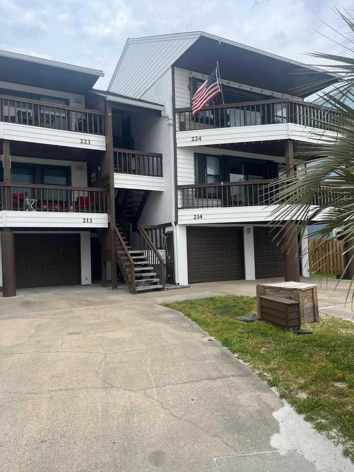 1448 Tina Dr #214 - Photo 2 of 14