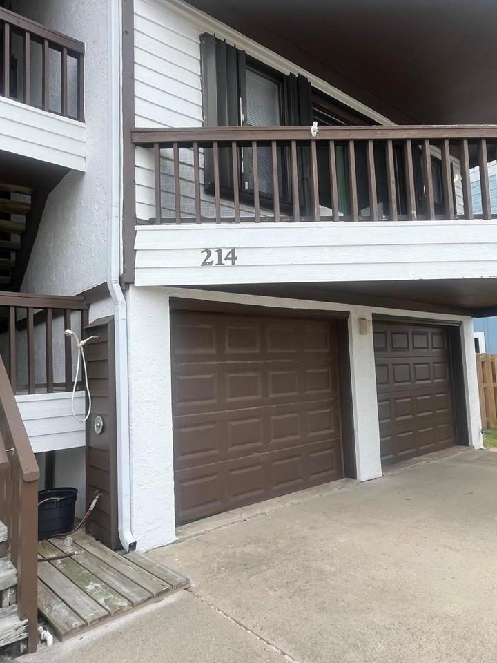 1448 Tina Dr #214 - Photo 3 of 14