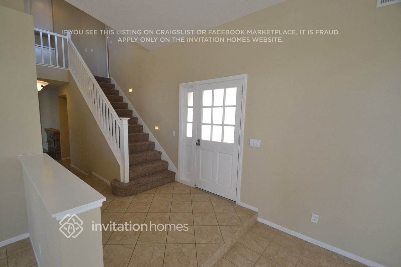 28696 Highpoint Ave - Photo 3 of 20