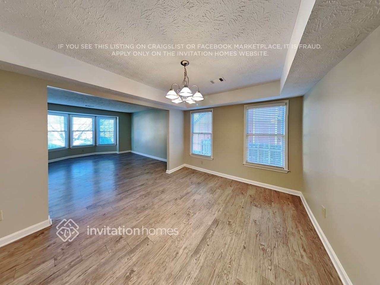 1960 Wedgewood Dr - Photo 4 of 21