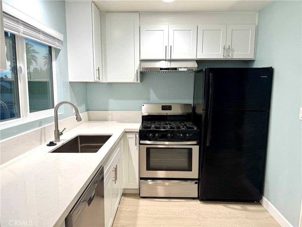 2724 S Hacienda Blvd - Photo 6 of 11