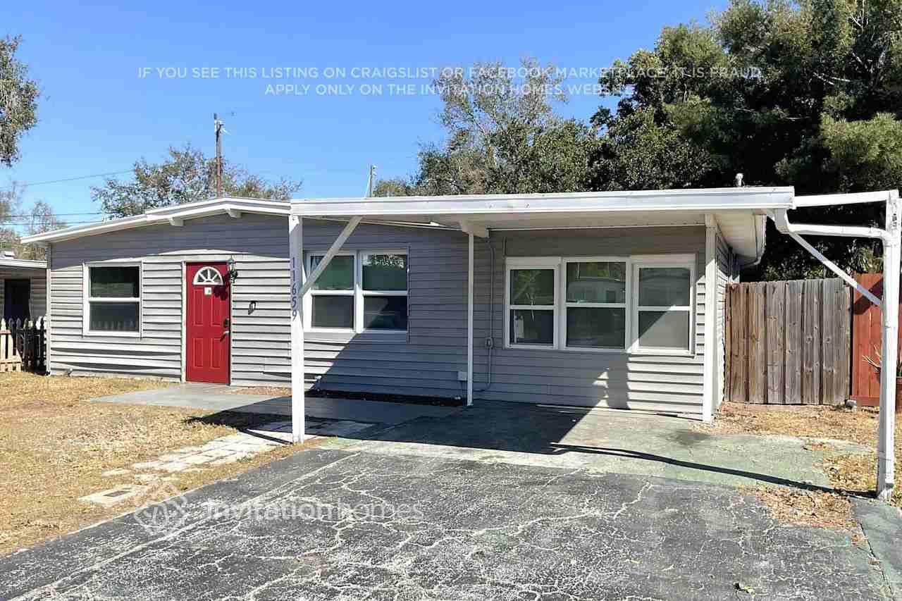 11659 106th St - Photo 2 of 19