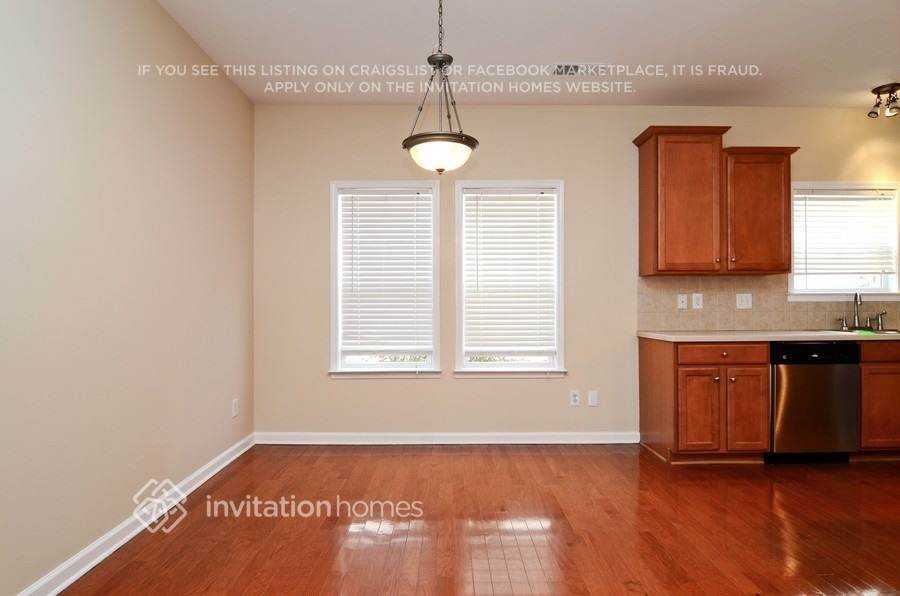 3624 Silver Springs Way - Photo 6 of 17