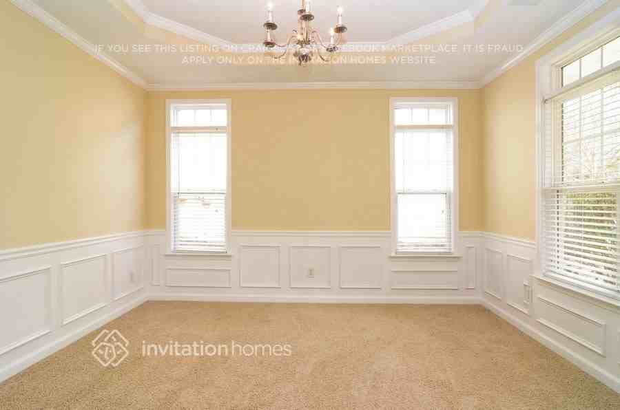 3624 Silver Springs Way - Photo 7 of 17