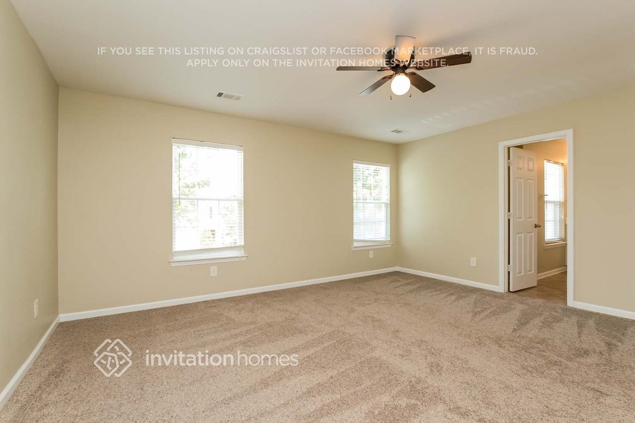 2650 Mayfair Dr - Photo 7 of 22