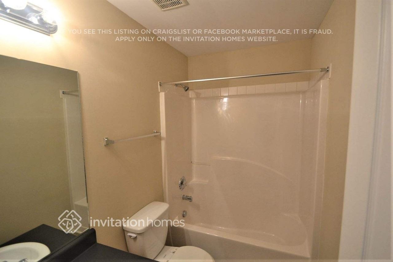 856 Betsy Ross Trl - Photo 7 of 10