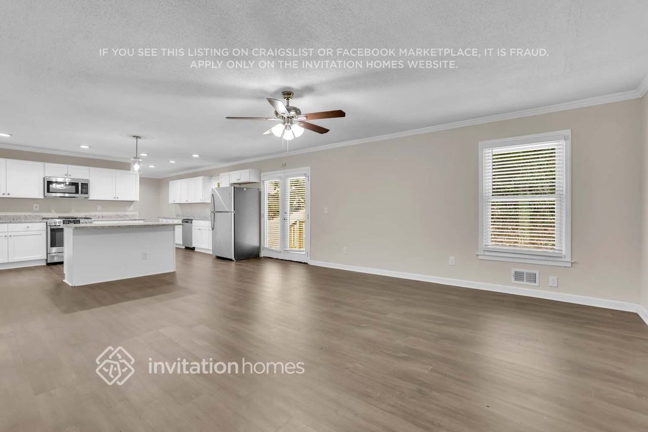 221 Cherrywood Dr - Photo 5 of 26