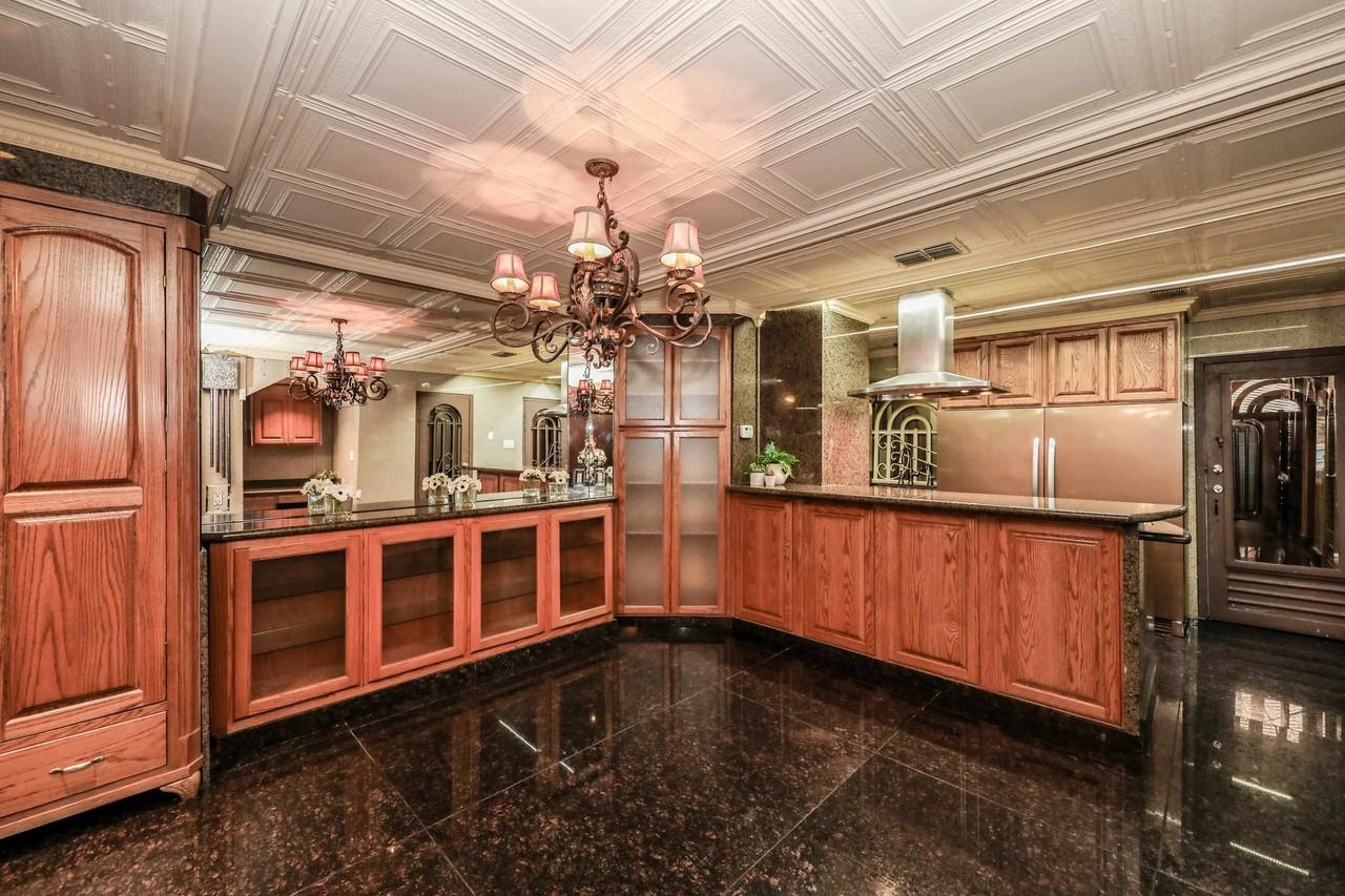 5500 Mcpherson Rd - Photo 7 of 23