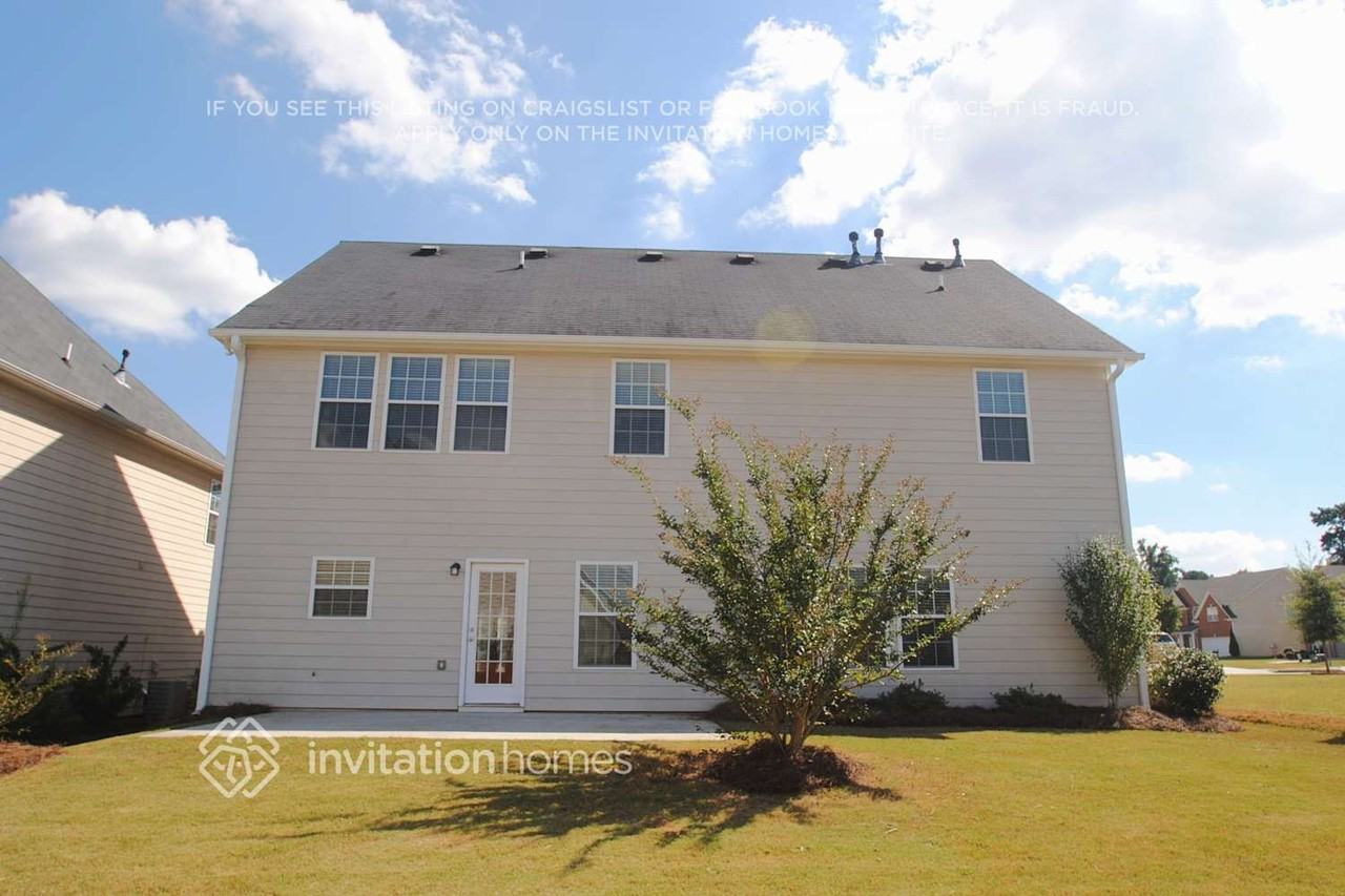 4019 Kittery Pt - Photo 4 of 5