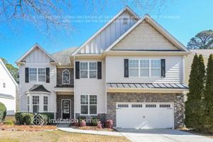 featured image of 882 Ashton Park Dr