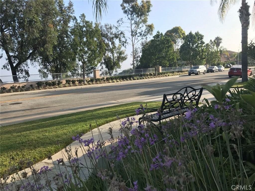 18536 Vantage Pointe Dr - Photo 3 of 34