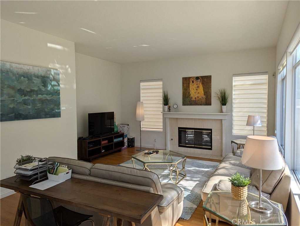 18536 Vantage Pointe Dr - Photo 6 of 34