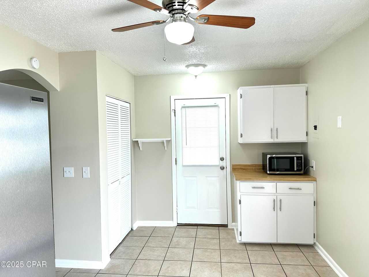 215 San Pablo St - Photo 4 of 11