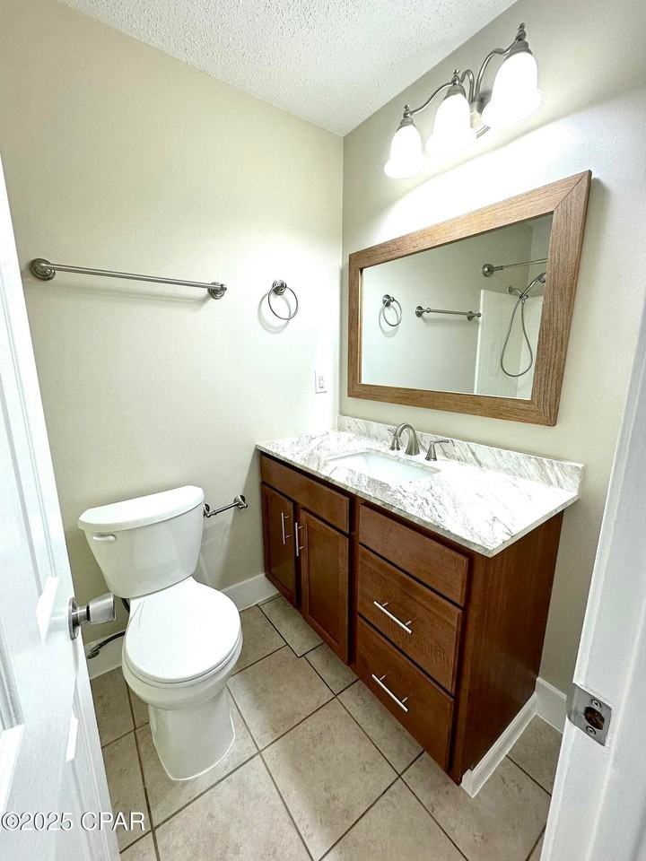 215 San Pablo St - Photo 5 of 11