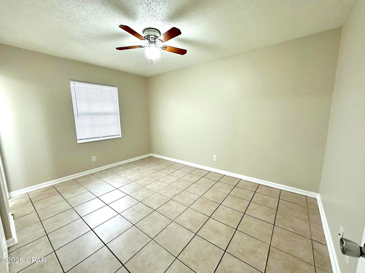 215 San Pablo St - Photo 7 of 11