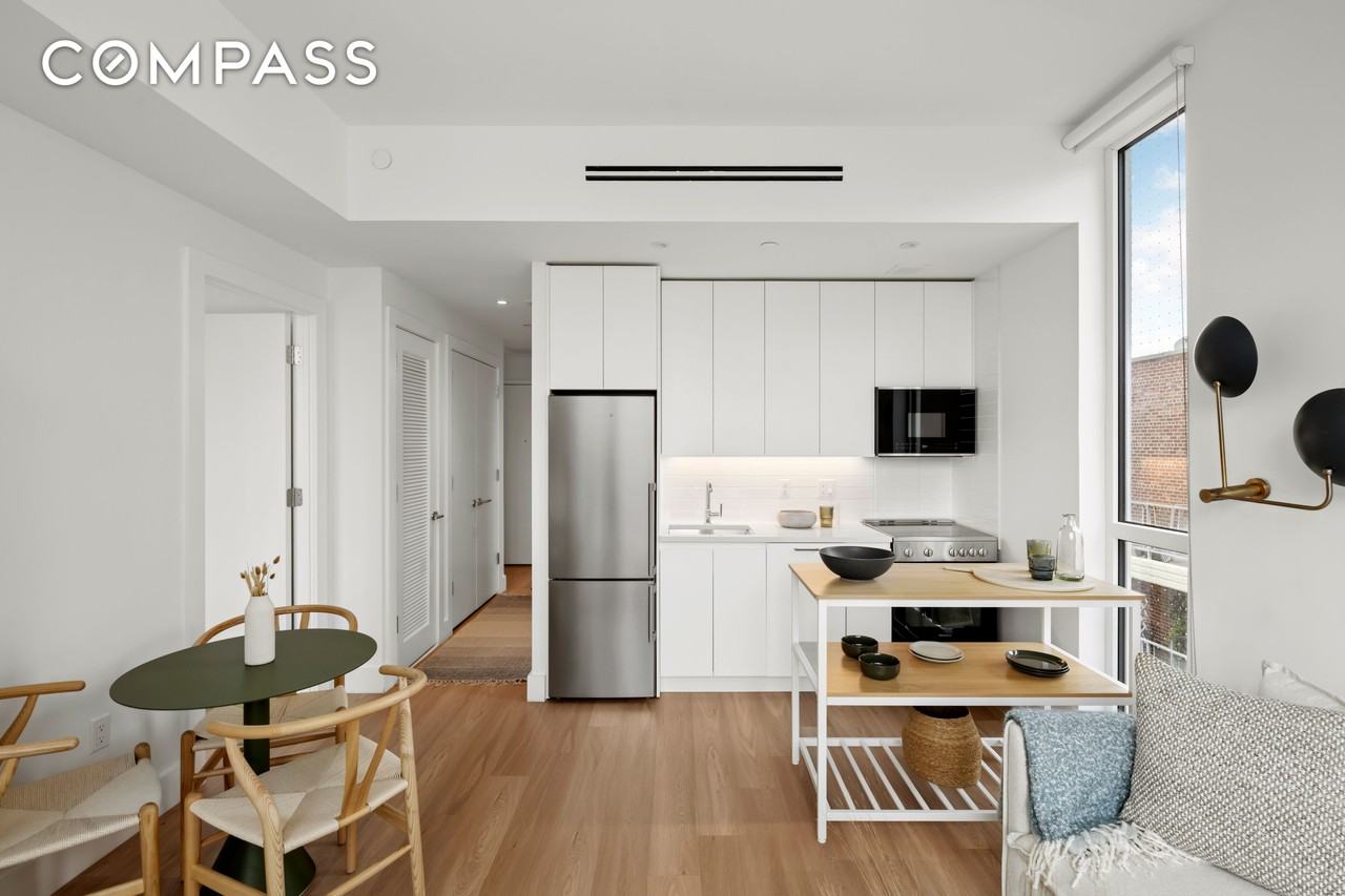 340 Lenox Rd #3E - Photo 3 of 16