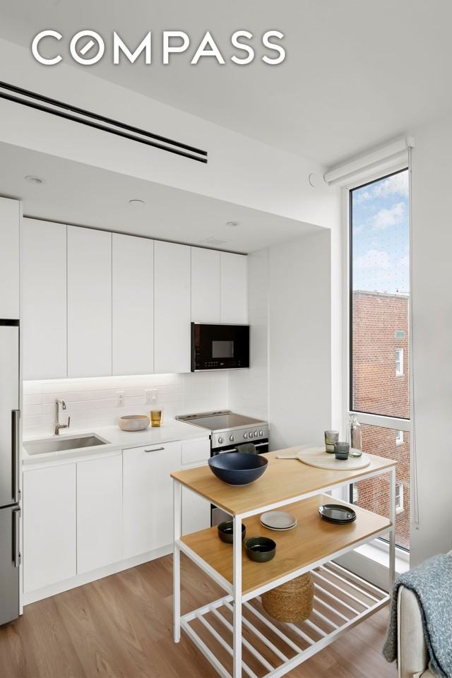 340 Lenox Rd #3E - Photo 4 of 16