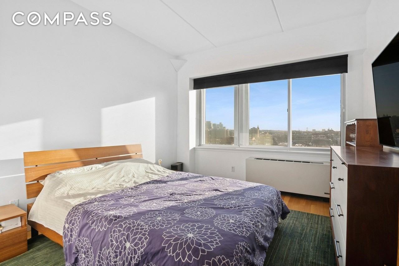 87 Smith St #8B - Photo 5 of 7