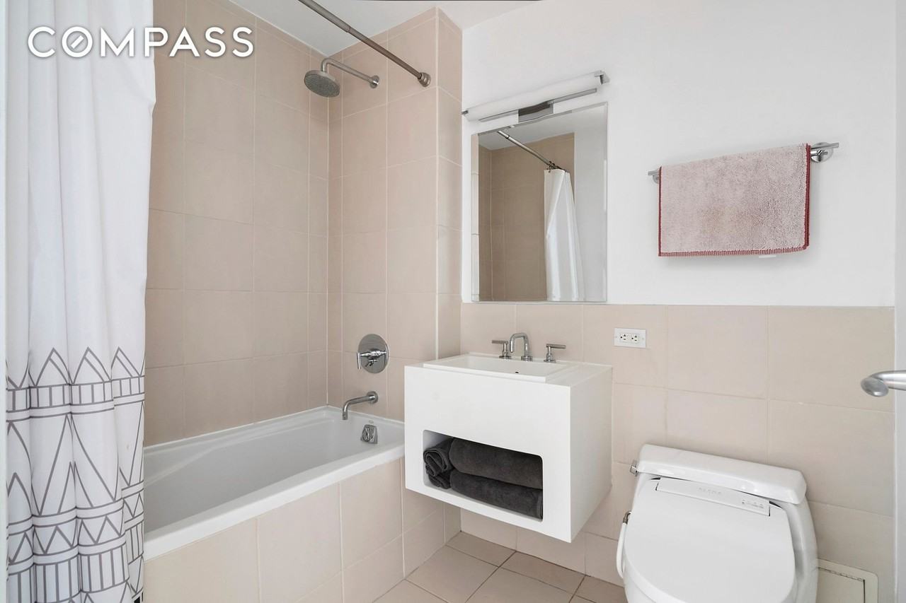 87 Smith St #8B - Photo 6 of 7