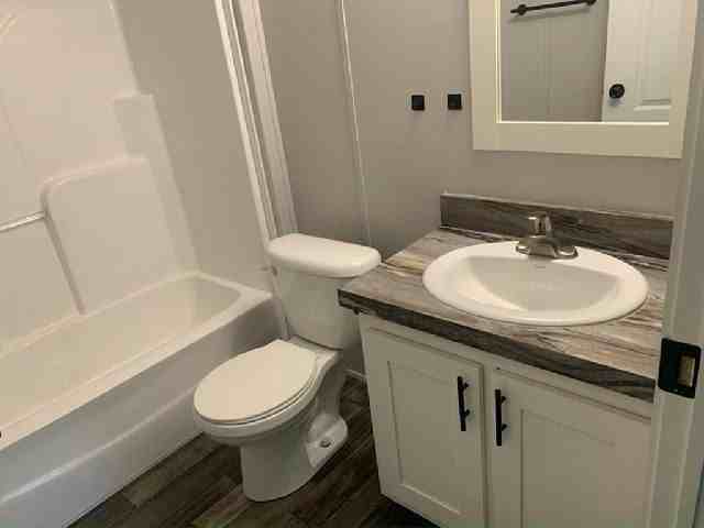 31 Lisa Ln #31LI - Photo 5 of 9