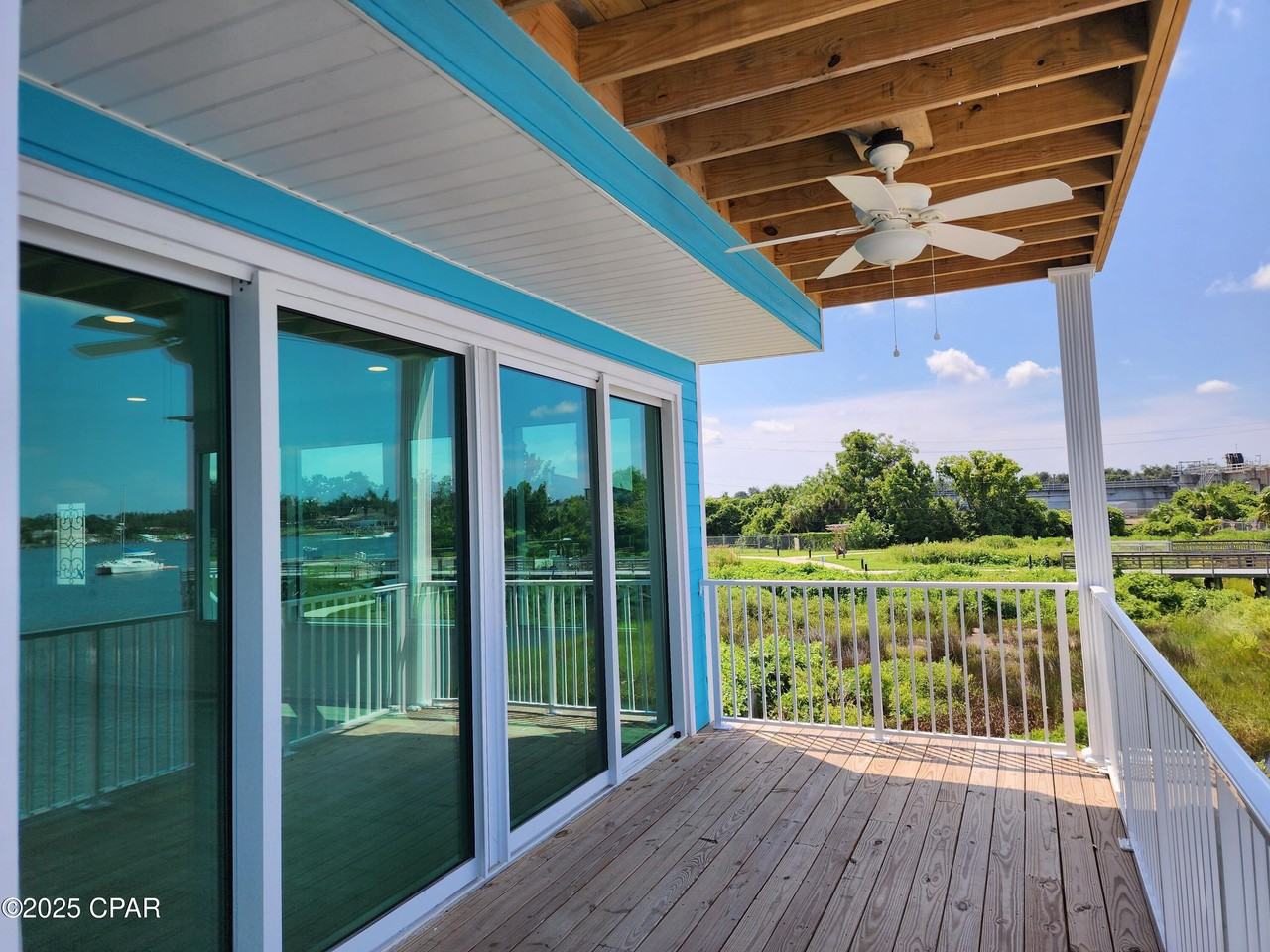 300 Penny Ct - Photo 4 of 47