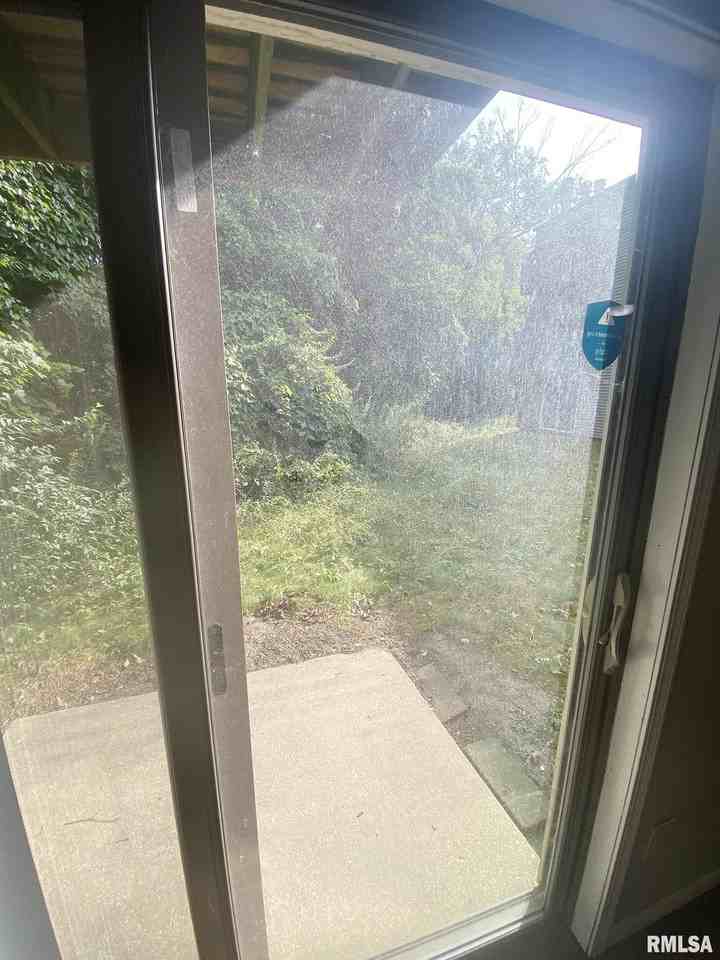 5905 W Ridgecrest Dr Apt 103 #103 - Photo 5 of 17