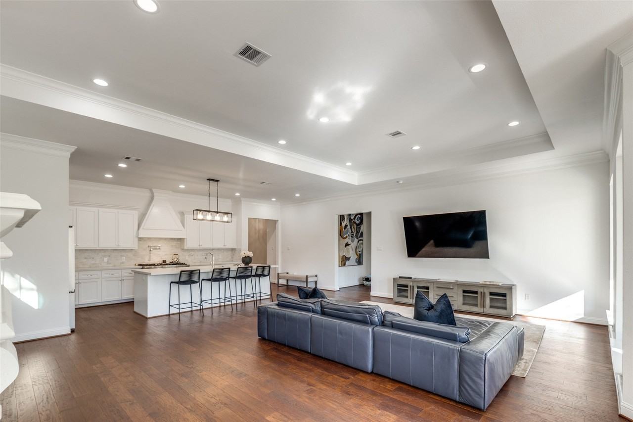 16011 Bridges Fairway Ln - Photo 7 of 25