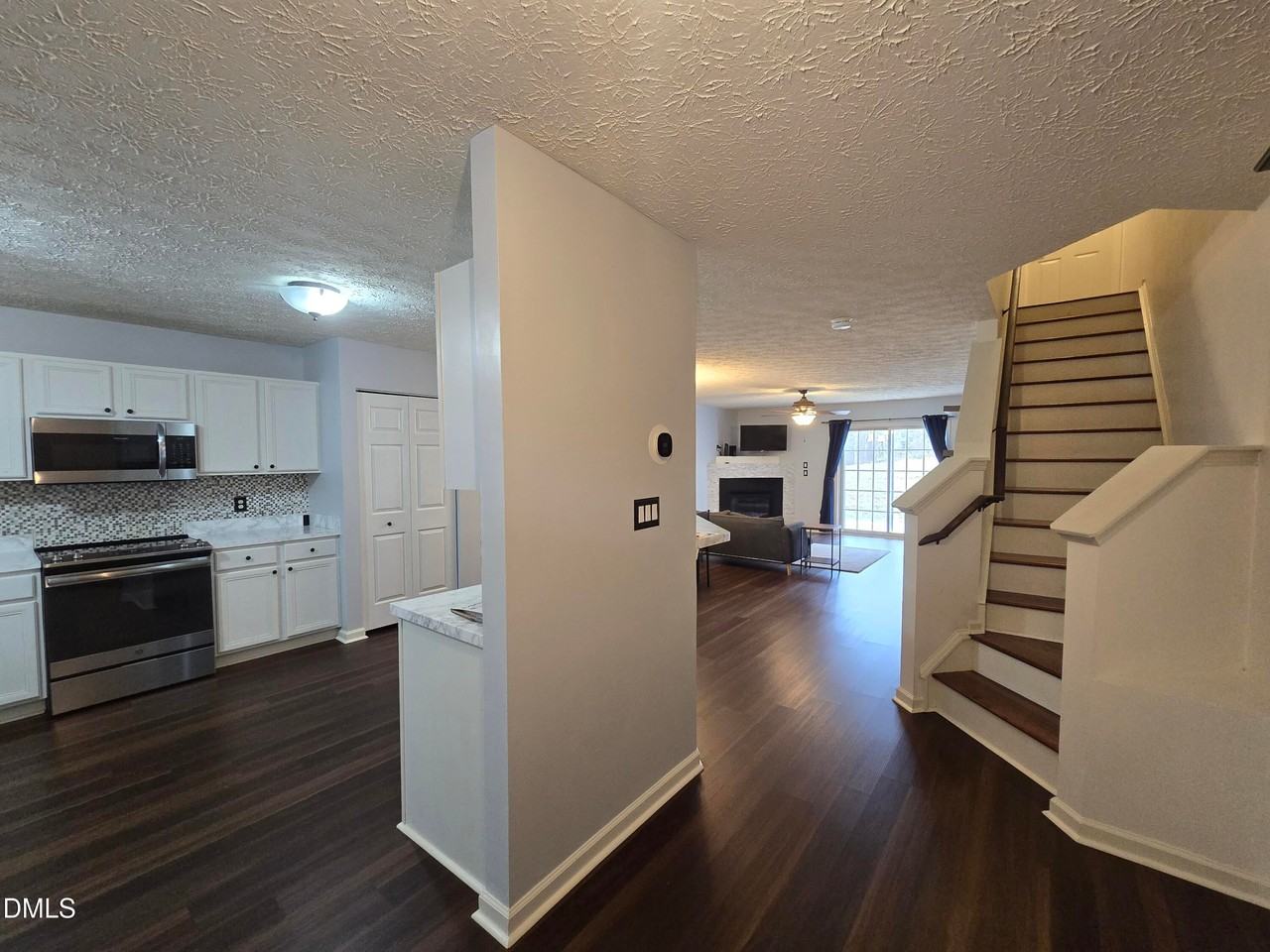 5226 Dilbagh Dr - Photo 3 of 21