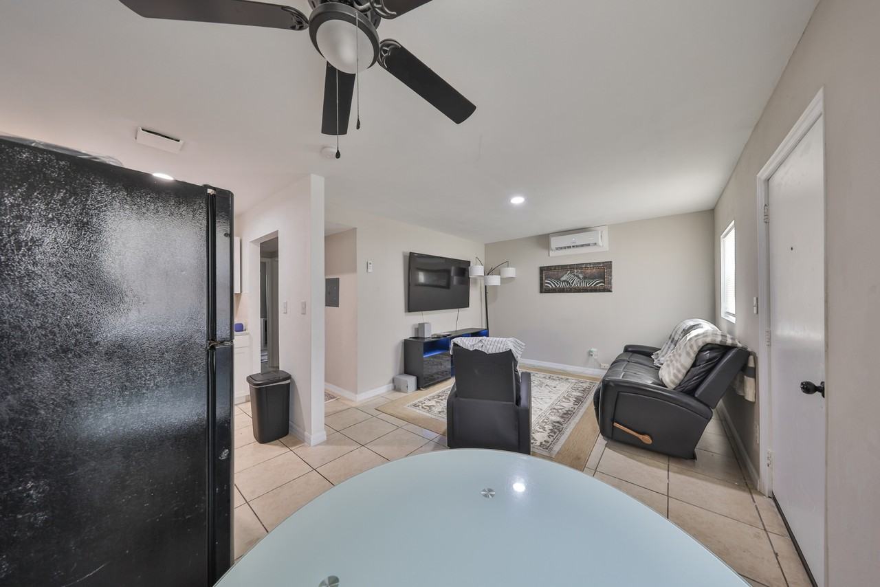 11708 Balm Riverview Rd - Photo 7 of 37