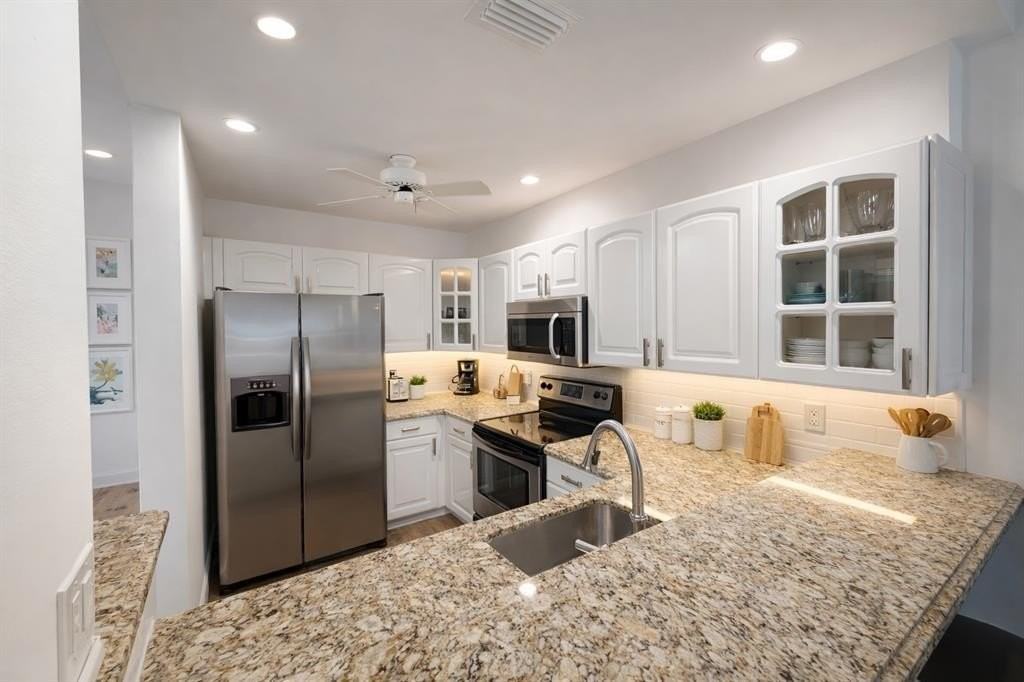 1645 S Ocean Ln #289 - Photo 5 of 26