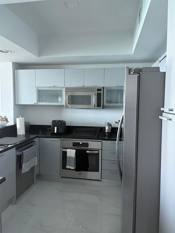 2650 Lake Shore Dr #803 - Photo 4 of 13