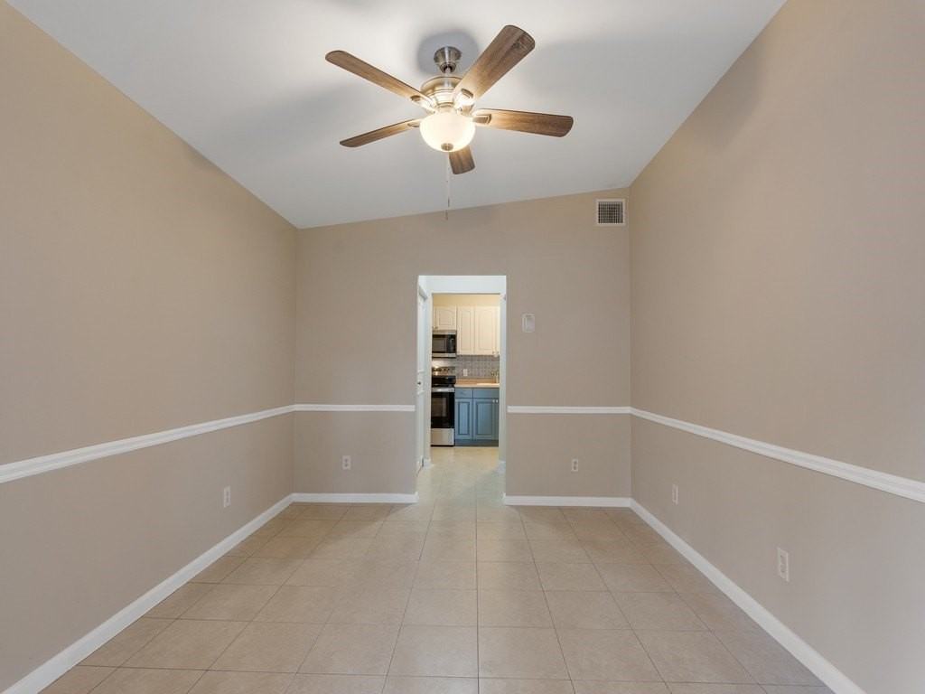 6425 4th Pl - Photo 4 of 27