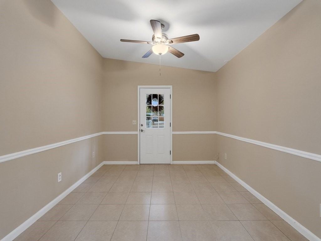 6425 4th Pl - Photo 6 of 27