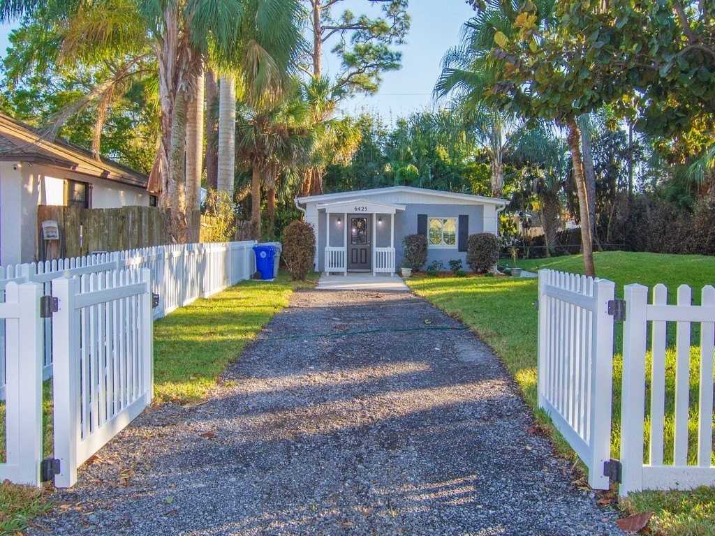 6425 4th Pl - Photo 2 of 27