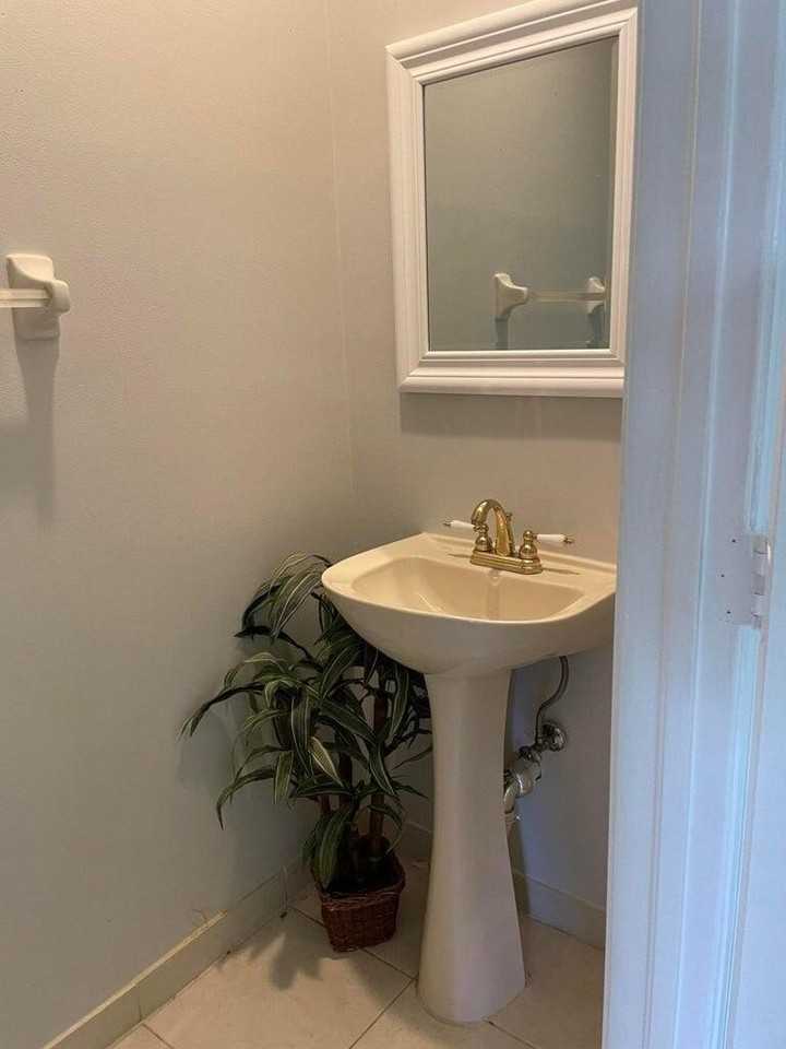 274 River Bluff Ln - Photo 5 of 19