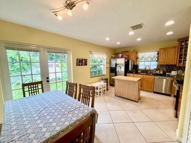 6285 Pompano St - Photo 4 of 8