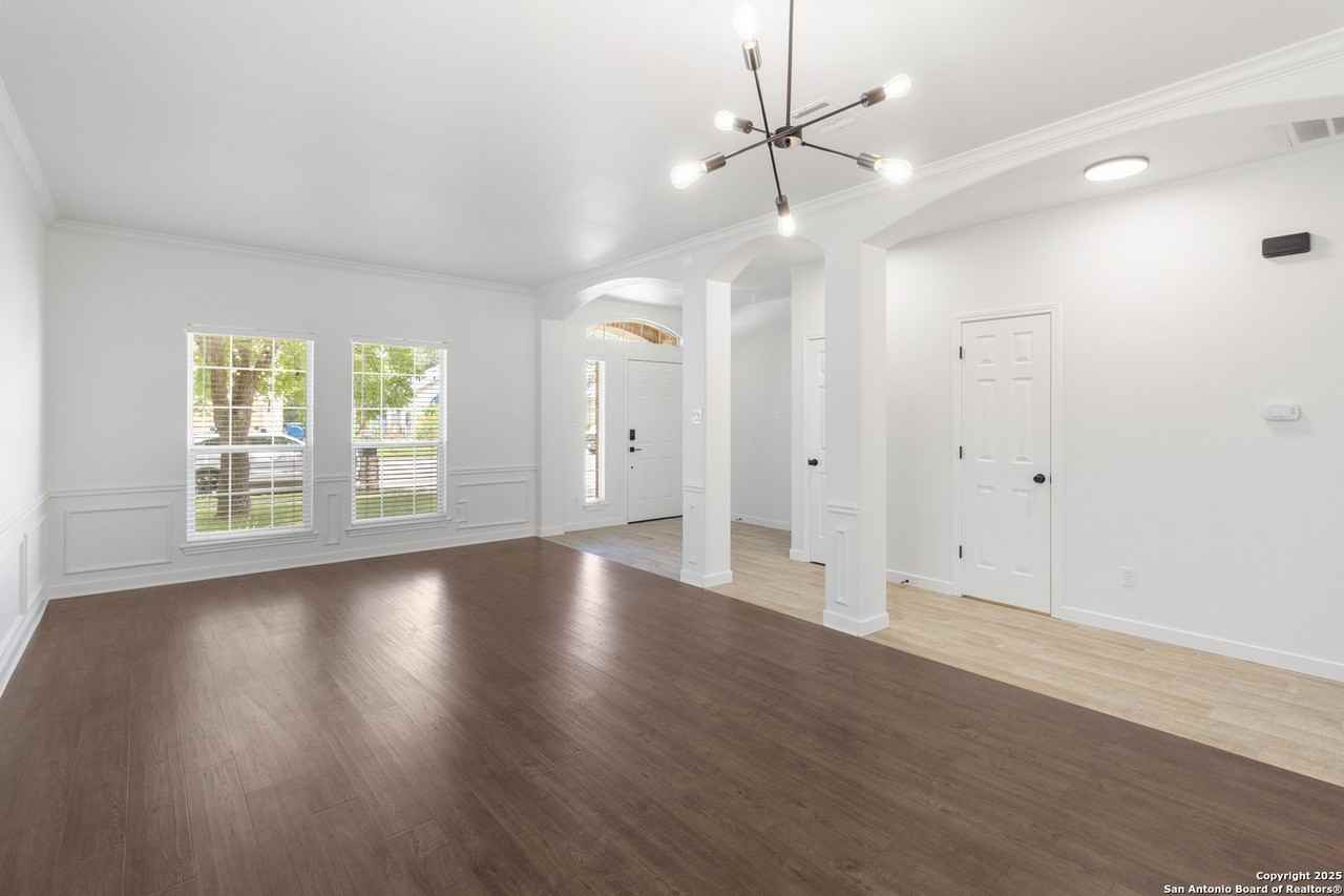 962 River Ter - Photo 2 of 23