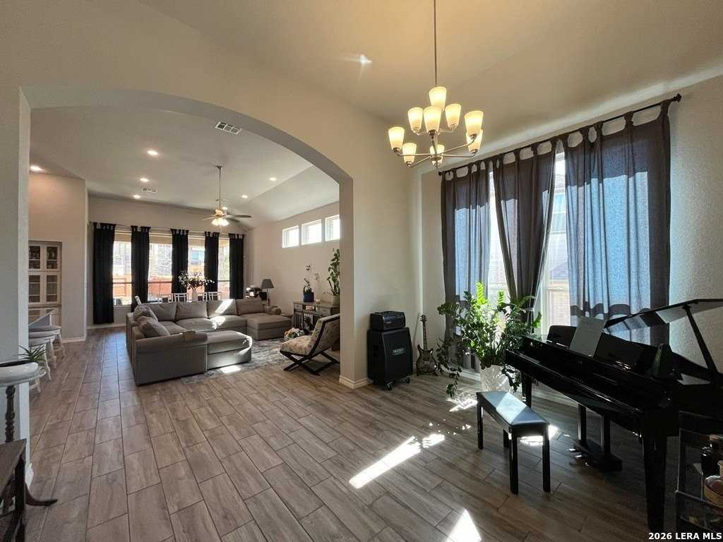 12318 Upton Park - Photo 3 of 50