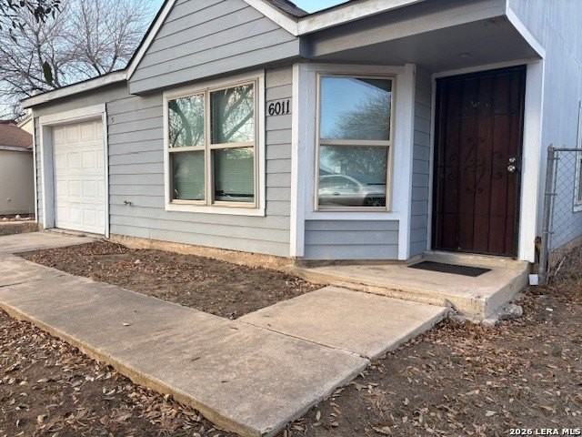 6011 Sunrise View Dr - Photo 2 of 11