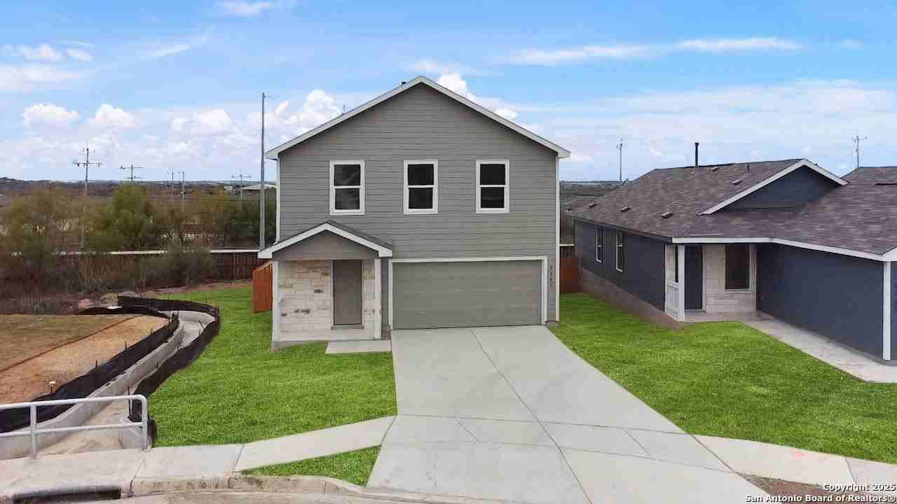 9203 Kinsel Park - Photo 2 of 22